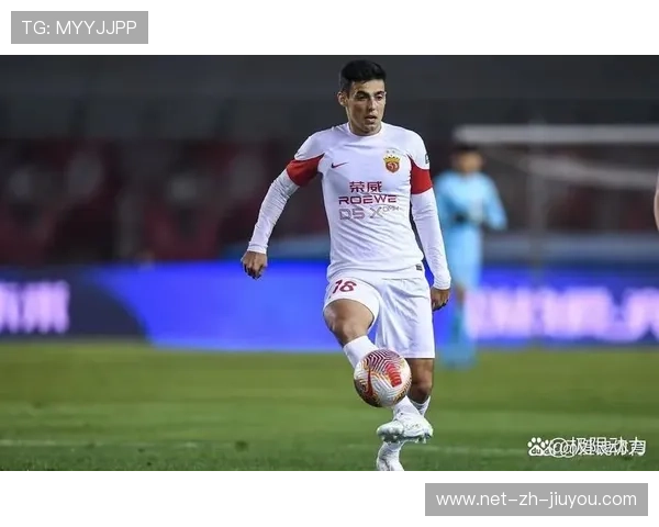 上海海港外援组合默契十足，卫冕目标明确